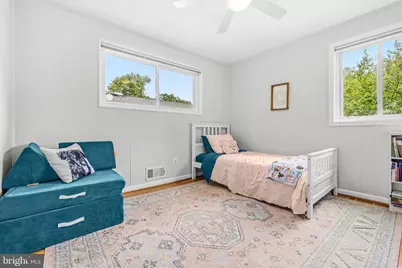 10208 Forest Avenue, Fairfax, VA 22030 - Photo 21