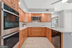10371 Stratford Ave, Fairfax, VA 22030 - Photo 11