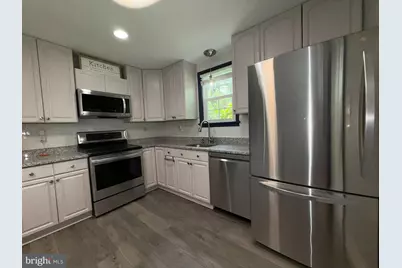 10831 Crest Street, Fairfax, VA 22030 - Photo 3