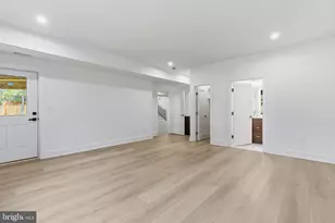 4008 Burke Station Rd, Fairfax, VA 22032 - Photo 25