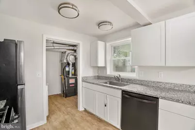 10623 Maple Street, Fairfax, VA 22030 - Photo 7