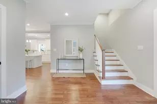 10811 Scott Dr, Fairfax, VA 22030 - Photo 7