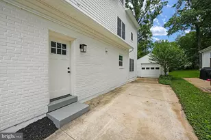 10811 Scott Dr, Fairfax, VA 22030 - Photo 51