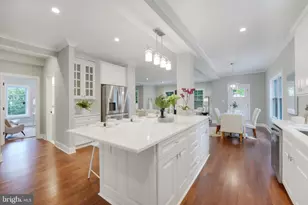 10811 Scott Dr, Fairfax, VA 22030 - Photo 17