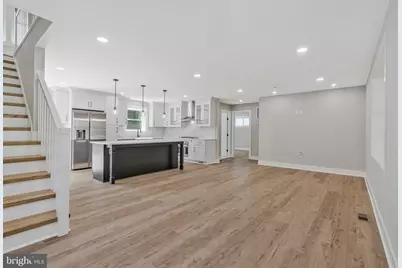 10211 Stratford Avenue, Fairfax, VA 22030 - Photo 5