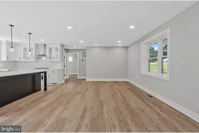 10211 Stratford Avenue, Fairfax, VA 22030 - Photo 5