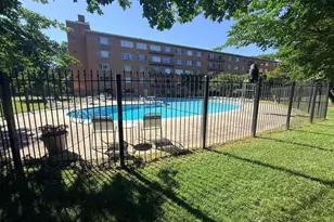 10570 Main St, Fairfax, VA 22030 - Photo 7