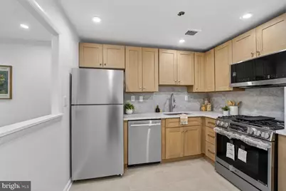 10570 Main Street #304, Fairfax, VA 22030 - Photo 9
