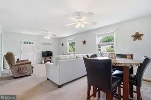 10011 Terry St, Fairfax, VA 22031 - Photo 9