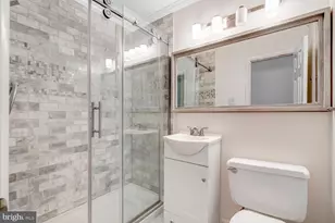 3961 Lyndhurst Dr, Fairfax, VA 22031 - Photo 15