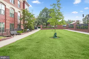 3985 Norton Pl, Fairfax, VA 22030 - Photo 43