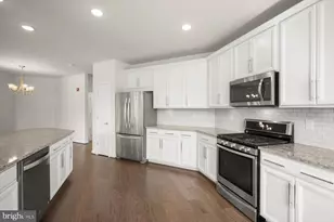 3985 Norton Pl, Fairfax, VA 22030 - Photo 13