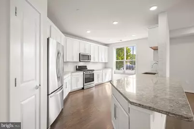 3985 Norton Place #101, Fairfax, VA 22030 - Photo 9