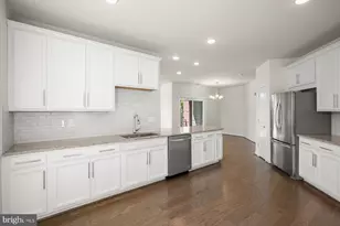 3985 Norton Pl, Fairfax, VA 22030 - Photo 11