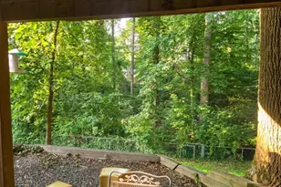 10104 Scout Dr, Fairfax, VA 22030 - Photo 19