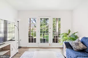 9459 Fairfax Blvd, Fairfax, VA 22031 - Photo 3