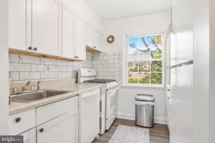 9459 Fairfax Blvd, Fairfax, VA 22031 - Photo 7