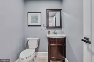 10449 Breckinridge Ln, Fairfax, VA 22030 - Photo 43