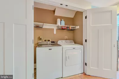 10449 Breckinridge Lane, Fairfax, VA 22030 - Photo 23