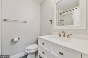 10449 Breckinridge Ln, Fairfax, VA 22030 - Photo 29