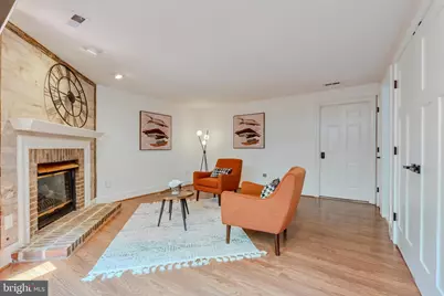 10449 Breckinridge Lane, Fairfax, VA 22030 - Photo 17