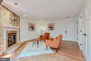 10449 Breckinridge Ln, Fairfax, VA 22030 - Photo 17
