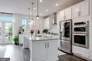 10685 Fairgrounds Dr, Fairfax, VA 22030 - Photo 9