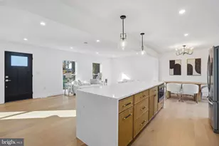 10704 Howerton Ave, Fairfax, VA 22030 - Photo 11
