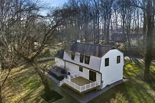 10704 Howerton Ave, Fairfax, VA 22030 - Photo 3