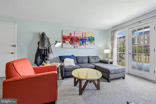 9471 Fairfax Blvd, Fairfax, VA 22031 - Photo 3