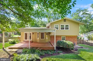 10222 Fox Ln, Fairfax, VA 22030 - Photo 27