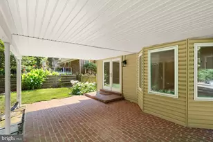 10222 Fox Ln, Fairfax, VA 22030 - Photo 25