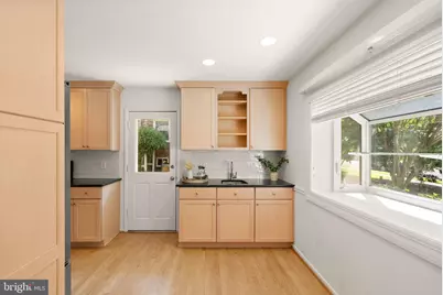 10222 Fox Lane, Fairfax, VA 22030 - Photo 11