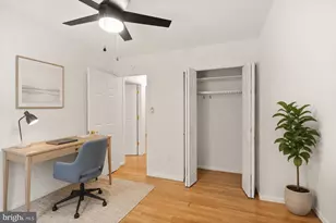 10222 Fox Ln, Fairfax, VA 22030 - Photo 17