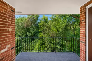 3830 Lyndhurst Dr, Fairfax, VA 22031 - Photo 7