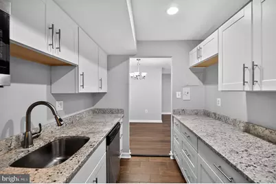 10720 W West Drive #103, Fairfax, VA 22030 - Photo 15