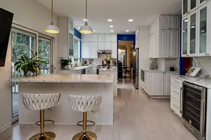 4001 Crestar Ct, Fairfax, VA 22032 - Photo 9