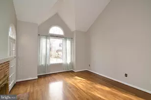 10200 Aspen Willow Dr, Fairfax, VA 22032 - Photo 13