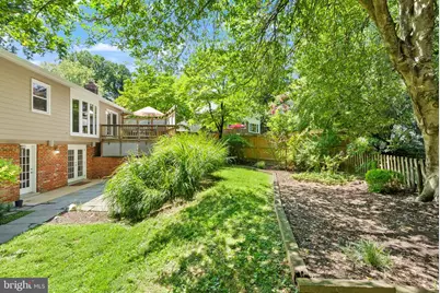 3231 Fair Woods Parkway, Fairfax, VA 22030 - Photo 45