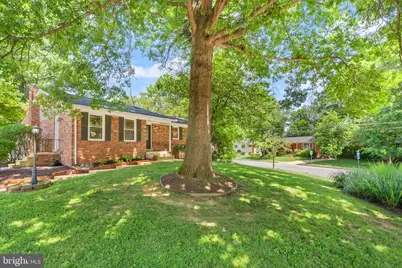 3231 Fair Woods Parkway, Fairfax, VA 22030 - Photo 3