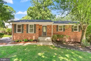 3231 Fair Woods Pkwy, Fairfax, VA 22030 - Photo 27