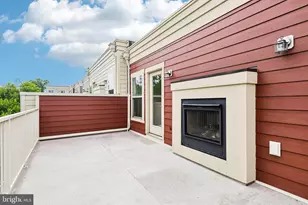 3961 Norton Pl, Fairfax, VA 22030 - Photo 37