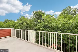 3961 Norton Pl, Fairfax, VA 22030 - Photo 35