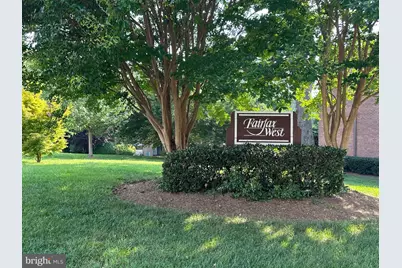 10725 West Drive #303, Fairfax, VA 22030 - Photo 25
