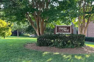 10725 West Dr, Fairfax, VA 22030 - Photo 25
