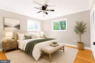 10827 Charles Dr, Fairfax, VA 22030 - Photo 9