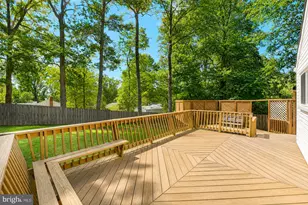 10827 Charles Dr, Fairfax, VA 22030 - Photo 19
