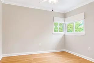 10827 Charles Dr, Fairfax, VA 22030 - Photo 13