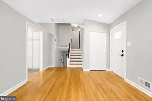 10827 Charles Dr, Fairfax, VA 22030 - Photo 5
