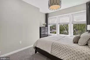 3957 Oak St, Fairfax, VA 22030 - Photo 33